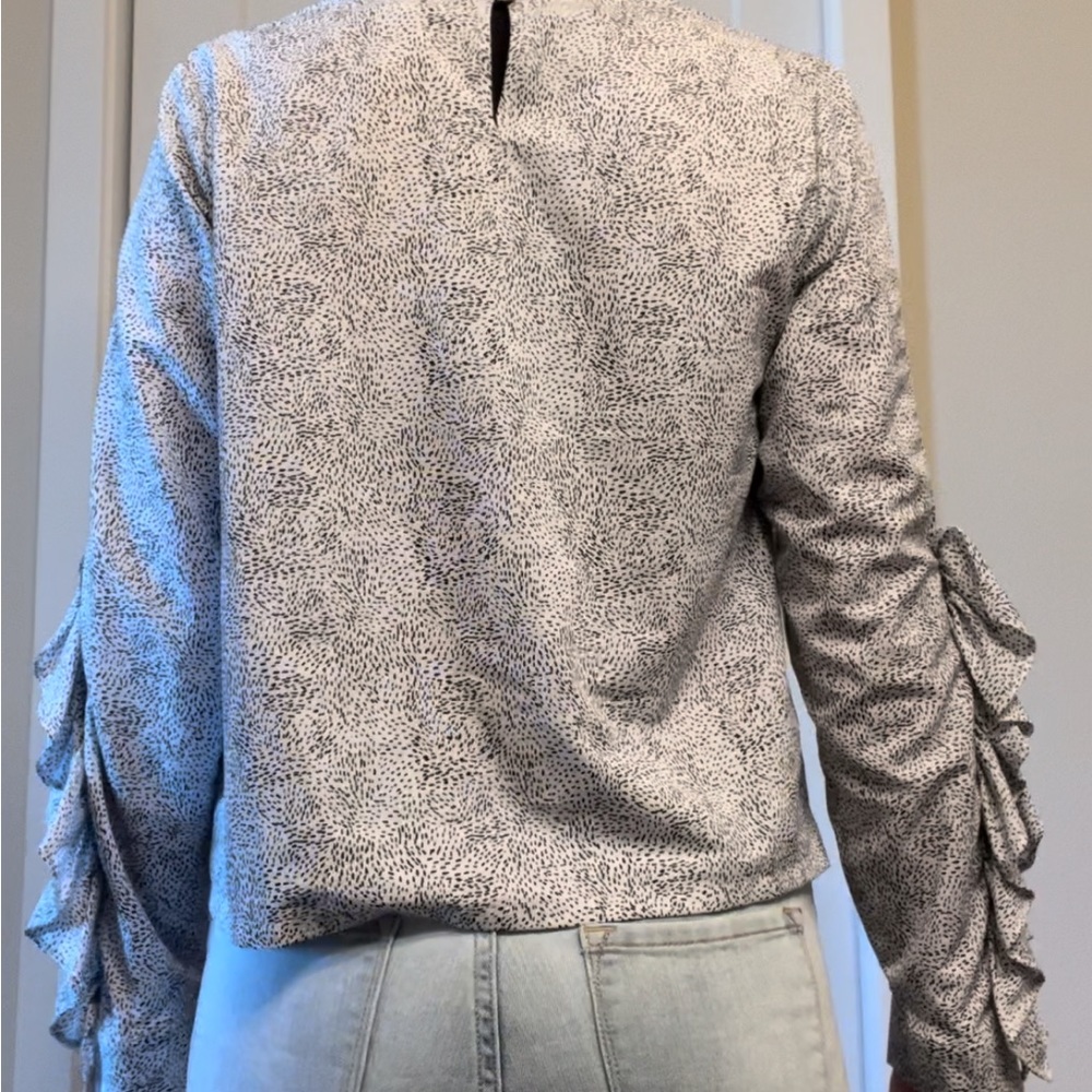 Patterned Blouse - Picture 3 of 7